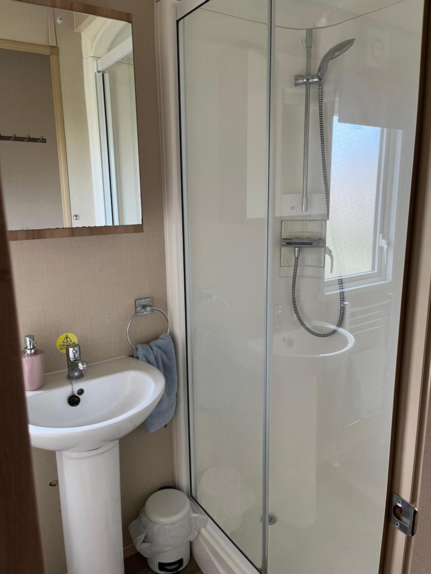 Tattershall Lakes Kingfisher Caravan 8 Berth With Hot Tub & Wifi Екстер'єр фото